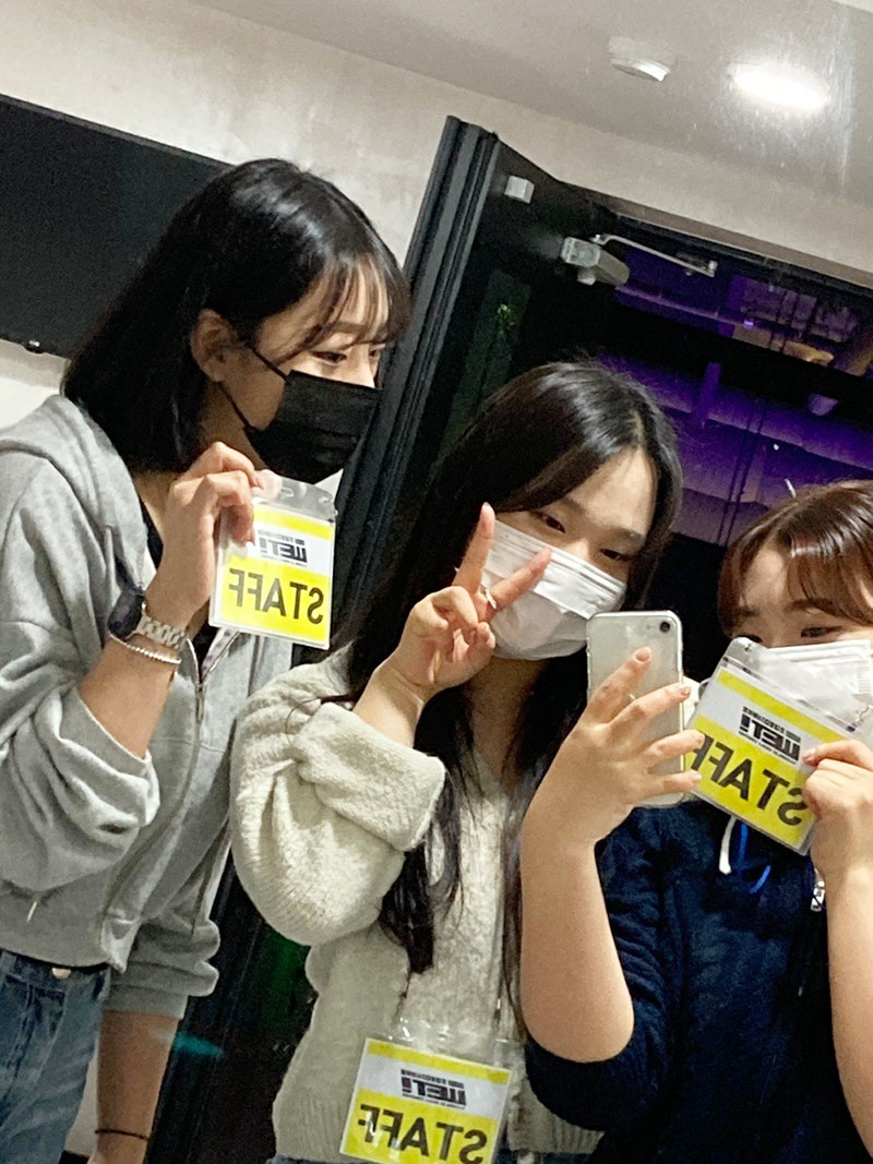 WET! STAFF로 참가한 서울호서 메이크업아티스트과정 재학생들 단체사진